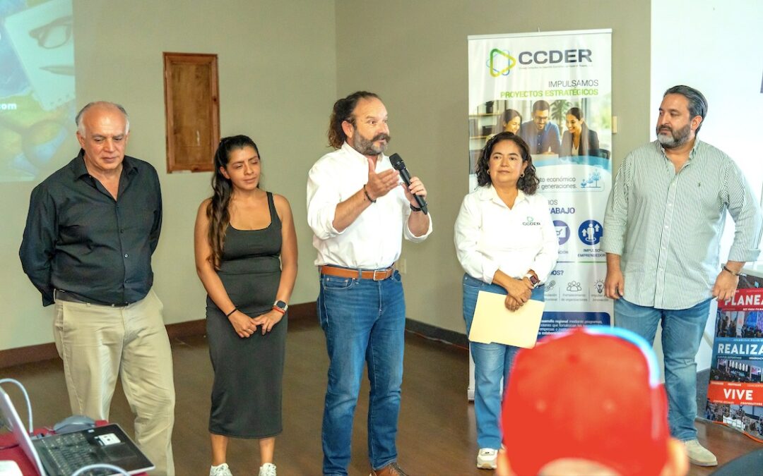 Más de 40 emprendedores y representantes de pequeñas y medianas empresas turísticas participaron en el curso de “Colmenas Creativas” impulsado por el CCDER