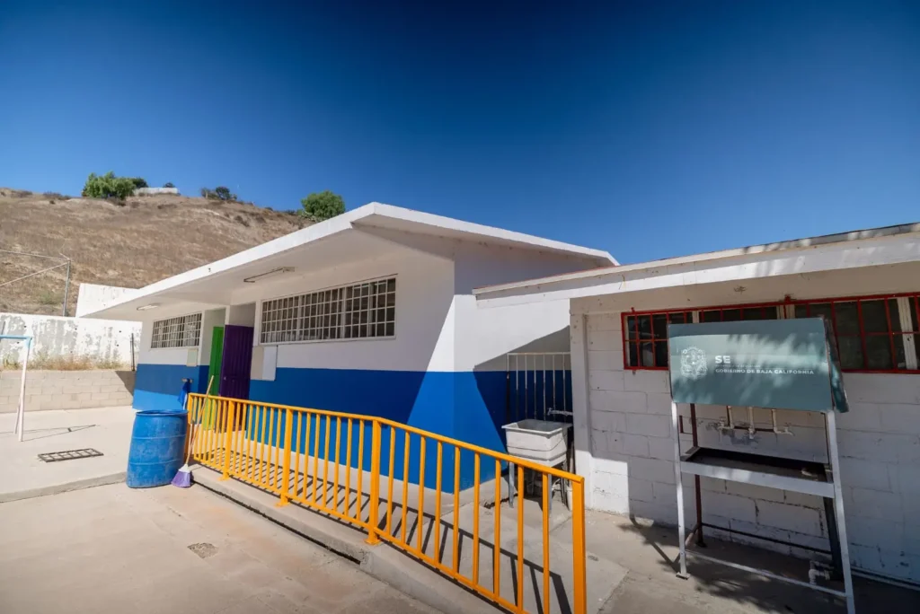 Inauguran aulas STEAM; proyecto del CCDER que beneficiará a 1 mil 500 alumnos de escuelas públicas de Playas de Rosarito